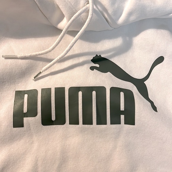 Puma sweatshirt-EUC!! Jr size large but fits more like medium-$15! - Picture 5 of 8